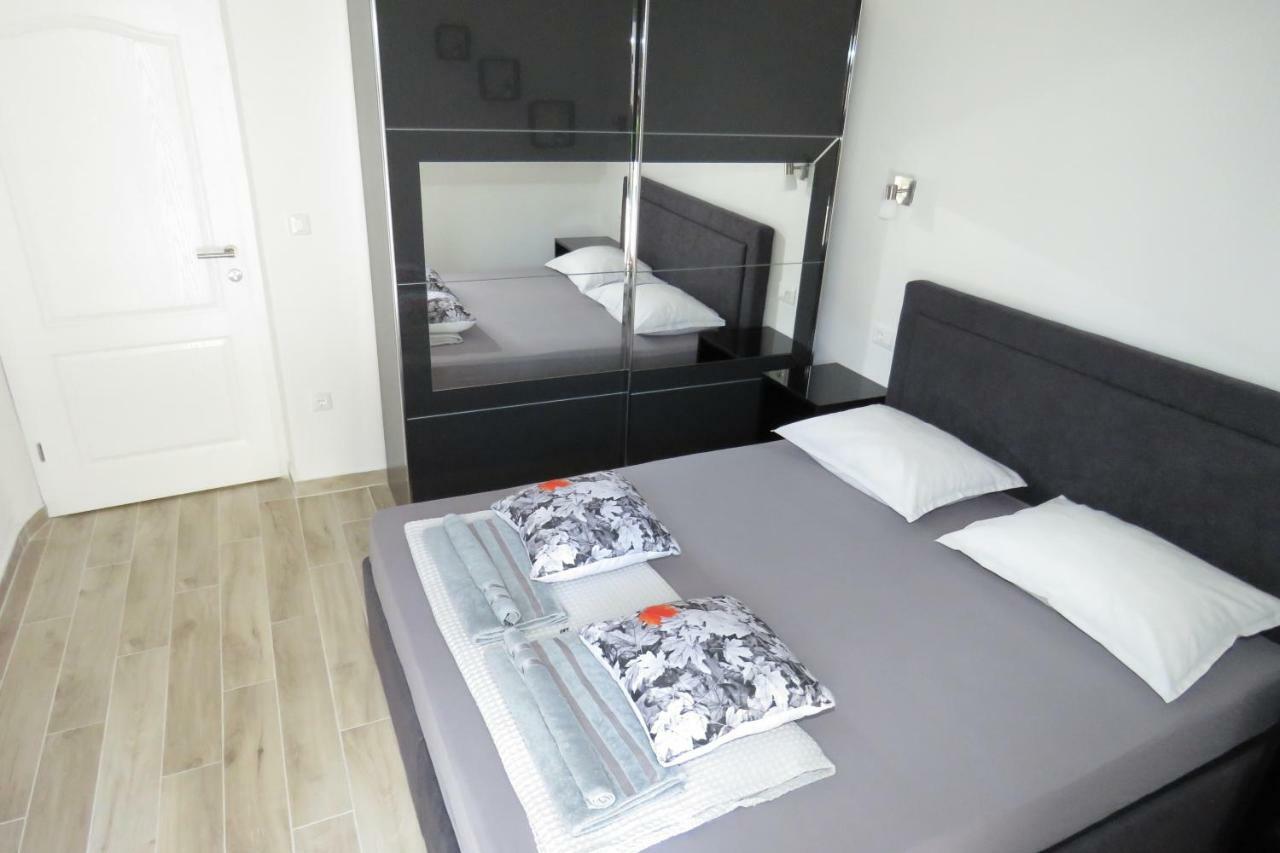 Lux Dalmatia I & R Hotel Makarska Luaran gambar