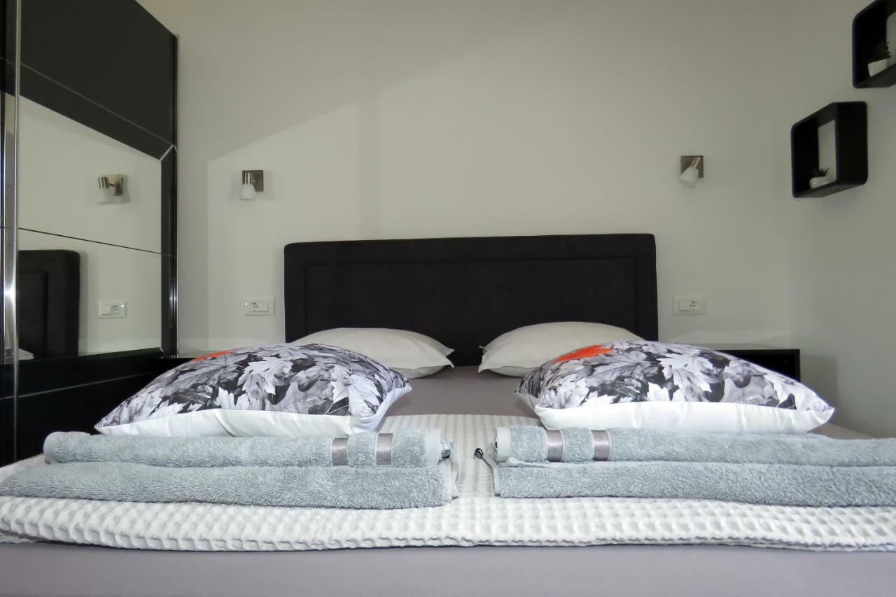 Lux Dalmatia I & R Hotel Makarska Luaran gambar